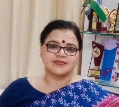  Dr. Neelam Shukla Awasthi